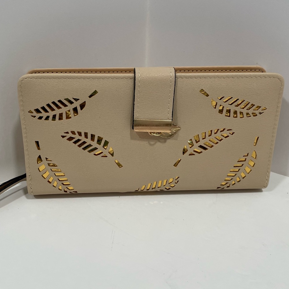 Zip around Wallet Leaves NEW